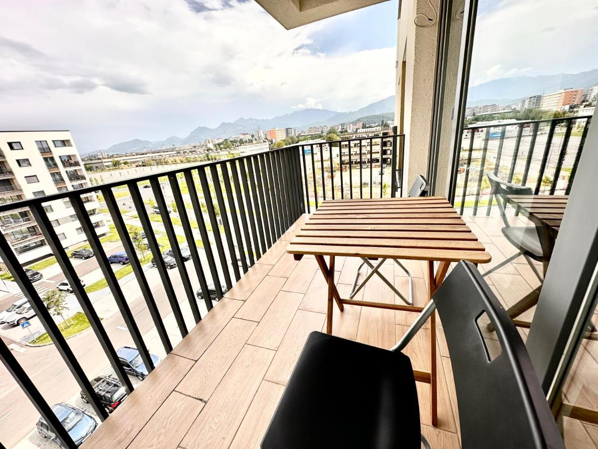 Kasper Coresi Mall - Rise Private Apartments & Suites Brasov Ngoại thất bức ảnh