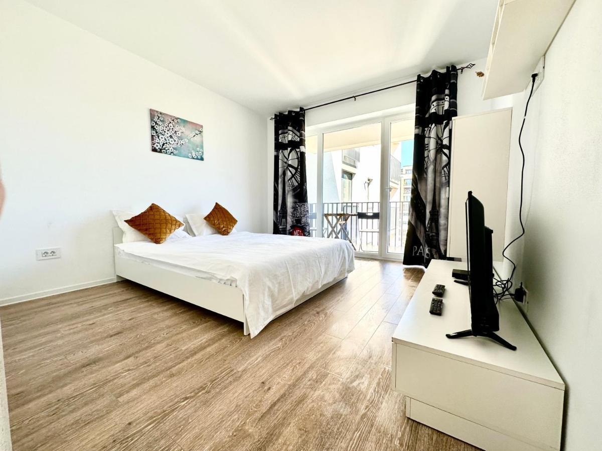 Kasper Coresi Mall - Rise Private Apartments & Suites Brasov Ngoại thất bức ảnh