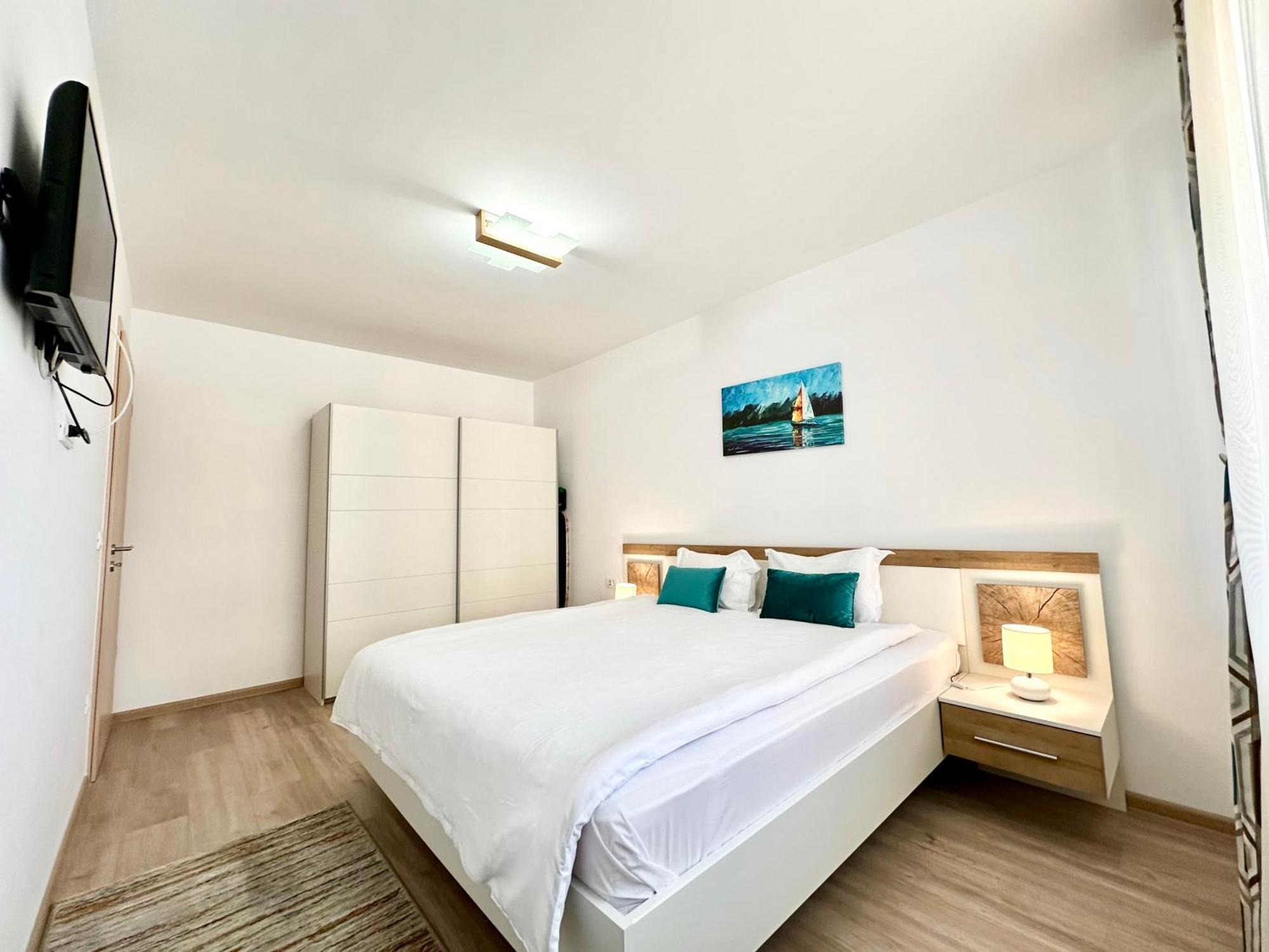 Kasper Coresi Mall - Rise Private Apartments & Suites Brasov Ngoại thất bức ảnh