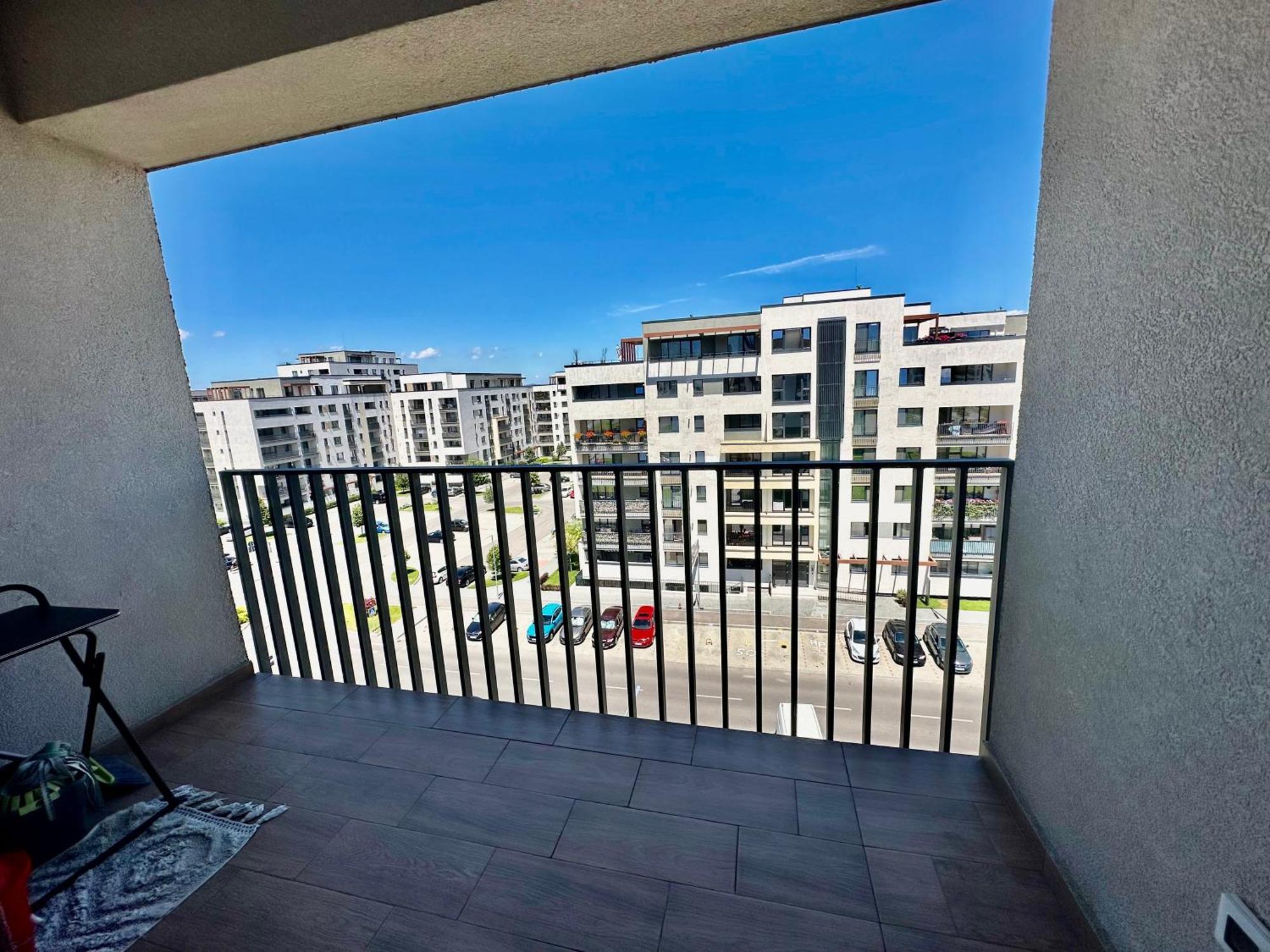 Kasper Coresi Mall - Rise Private Apartments & Suites Brasov Ngoại thất bức ảnh