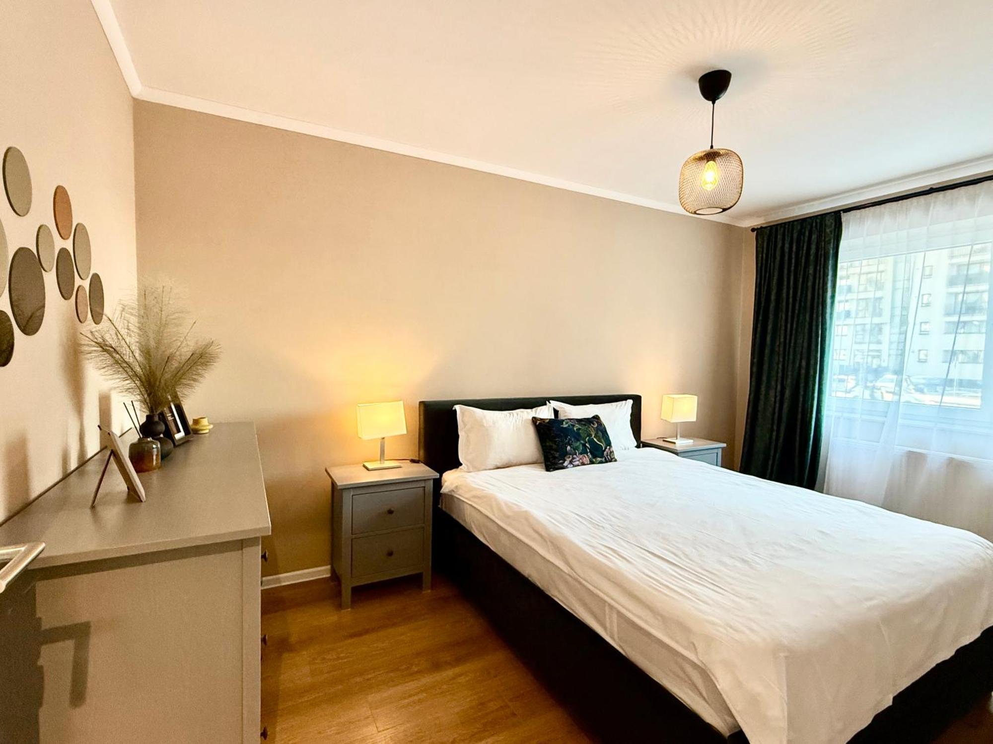 Kasper Coresi Mall - Rise Private Apartments & Suites Brasov Ngoại thất bức ảnh