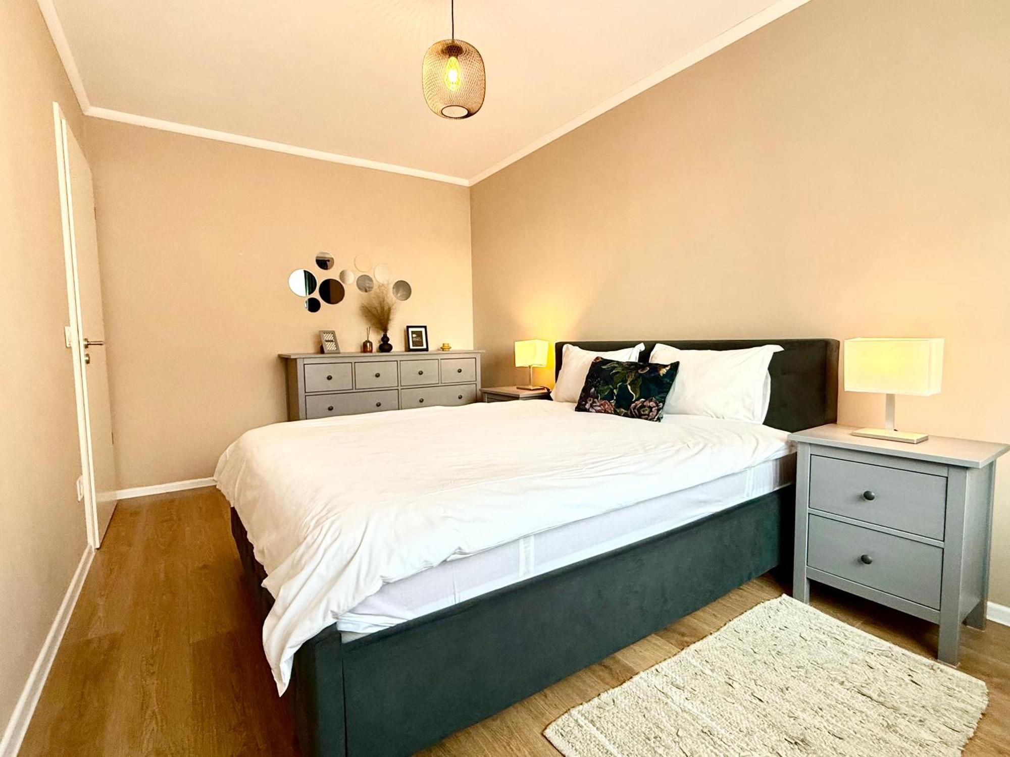 Kasper Coresi Mall - Rise Private Apartments & Suites Brasov Ngoại thất bức ảnh