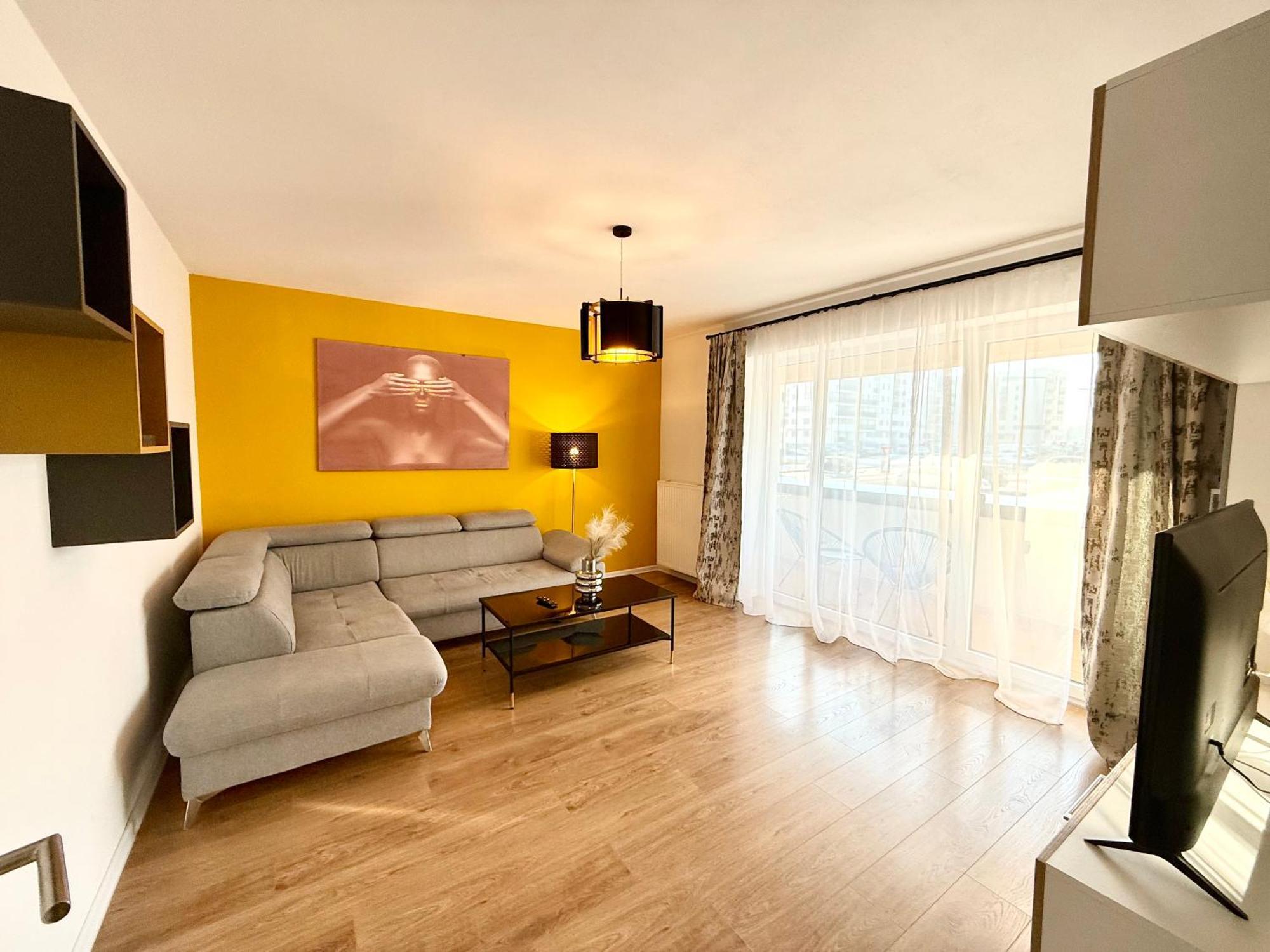 Kasper Coresi Mall - Rise Private Apartments & Suites Brasov Ngoại thất bức ảnh