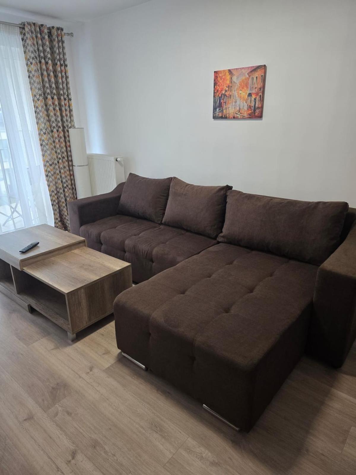 Kasper Coresi Mall - Rise Private Apartments & Suites Brasov Ngoại thất bức ảnh